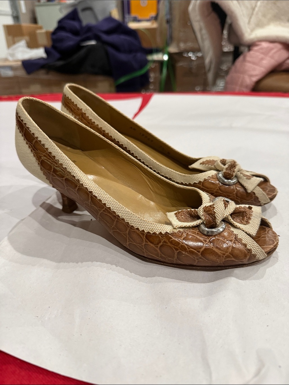 Brown Croc-Embossed Kitten Heel Pumps with Bow Trim
